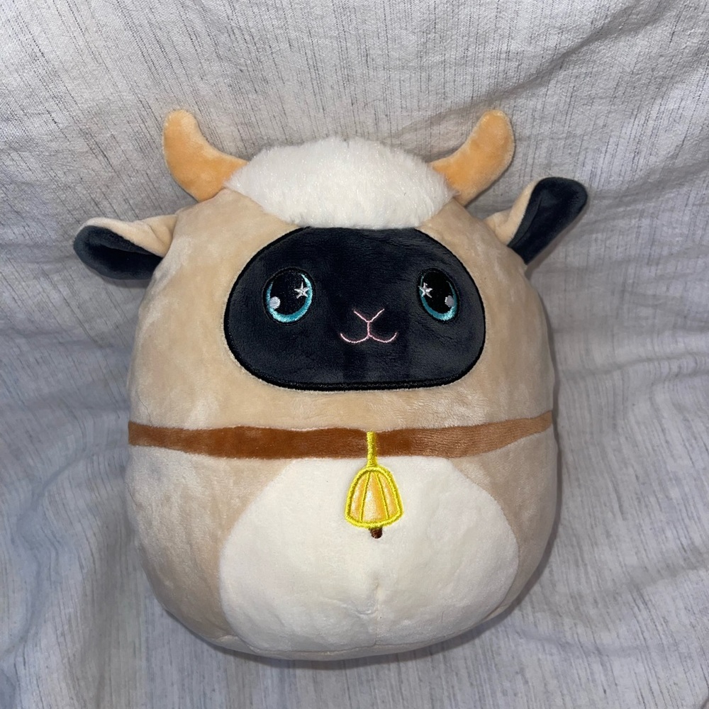 Lamb squishmallow
